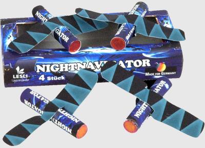 Night Navigator sind Hubschrauber mit grünem Licht von Lesli feuerwerk