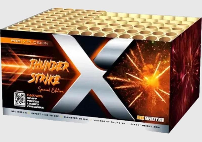Thunder Strike ist ein 98 Schuss Verbund von Pro Xplosion